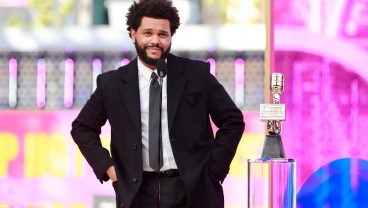 The Weeknd Borong Piala di Billboard Music Awards 2021