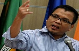 Sambangi KPK, Cagub Kalsel Denny Indrayana Laporkan Dugaan Korupsi