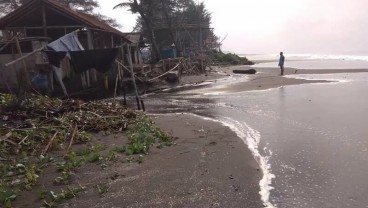 Ada Potensi Rob dan Gelombang Tinggi di Selatan Jawa Tengah