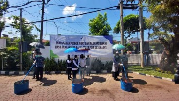 Produk Makanan & Obat Ilegal Senilai Rp2 Miliar di Surabaya Dimusnahkan