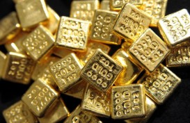 Akibat Aksi Ambil Untung, Harga Emas Turun di Bawah US$1.900