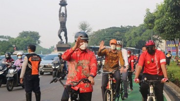 Anies Tegaskan Fasilitas Jalur Sepeda untuk Transportasi, Bukan Sport