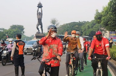 Anies Tegaskan Fasilitas Jalur Sepeda untuk Transportasi, Bukan Sport