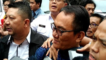 Mahfud MD Tak Bisa Tangani KPK, Andi Arief: Padahal Masih Ada Opsi
