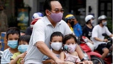 PM Vietnam Minta Pemerintah Lokal Longgarkan Pembatasan Covid-19