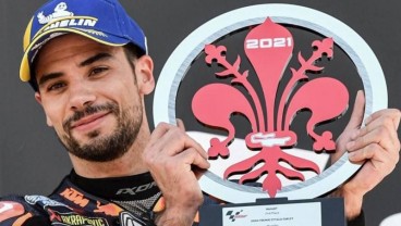 Rossi dan Marquez Jatuh, Oliveira Sabet Juara GP Catalunya