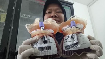 Cek Fakta : Berbahaya, Terima Donor Darah dari Orang yang Disuntik Vaksin Covid-19