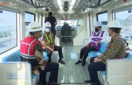 Jajal LRT Jabodebek, Jokowi: Keretanya Halus dan Nyaman Sekali