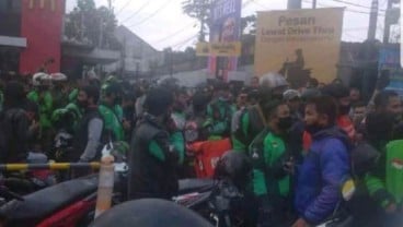 Efek BTS Meal di Bandung Lahirkan Antrean Panjang dan Keluhan Ojol