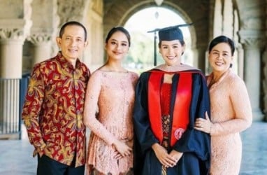 Kantongi Dua Gelar, Maudy Ayunda Lulus S2 dari Stanford University