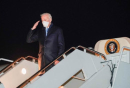 Biden Batalkan Larangan TikTok dan WeChat, Tapi Ancaman Masih Mengintai