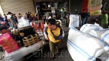 Tangani Covid-19, Pasar Jaya Diminta Kembangkan Sistem Belanja Daring