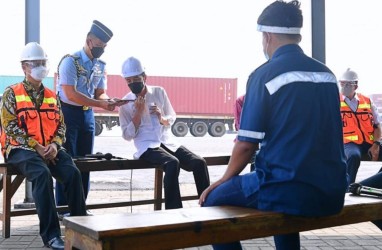 PUNGUTAN LIAR DI TANJUNG PRIOK : Depo dan Macet Jadi Sorotan 