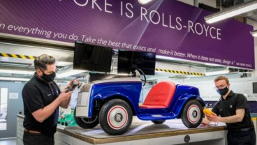 Mobil Imut Rolls-Royce SRH Jalani Servis Perdana