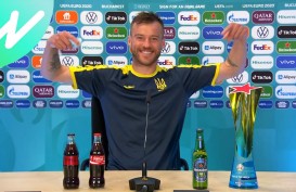 Ini Video Kapten Timnas Ukraina Singkirkan Botol Minuman Sambil Sindir Ronaldo