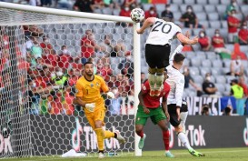 Usai Jerman vs Portugal, Gosens Mengaku Tak Lagi Minta Jersey Ronaldo