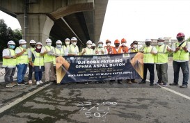 Cucu Usaha WIKA Uji Coba Tambal Jalan Tol Pakai Aspal Asbuton