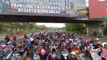 Warga Madura Demonstrasi Wali Kota Surabaya soal Penyekatan Suramadu