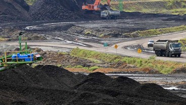 Harga Komoditas Moncer, Kredit Alat Berat Leasing Terganjal Supply