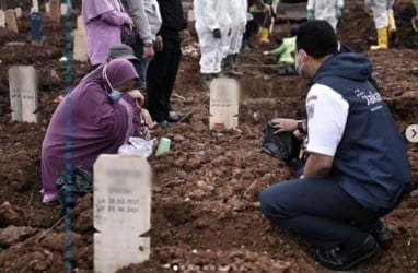 Hanya Setengah Hari, Dinkes DKI Makamkan 132 Jenazah Pasien Covid-19