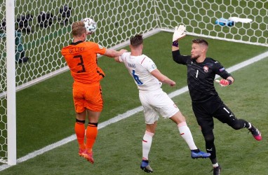 Disingkirkan Cheska, Matthijs de Ligt: Belanda Kalah Karena Saya