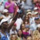Serena Kandas Akibat Cedera, Venus Williams Bikin Rekor di Wimbledon