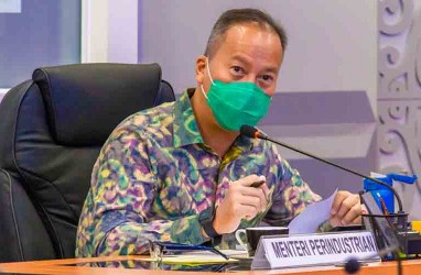 INDUSTRI PENGOLAHAN SAMPAH   : Pabrik Daur Ulang Botol Plastik Beroperasi di Pasuruan