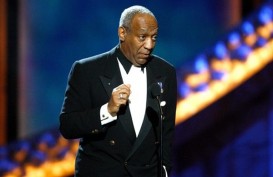 Bebas dari Tuduhan Kekerasan Seksual, Komedian Bill Cosby Tinggalkan Penjara