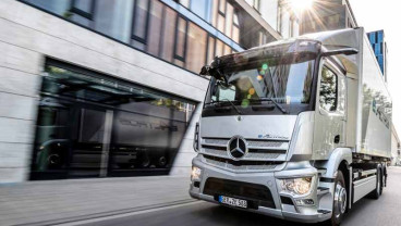 Mercedes-Benz Luncurkan Truk Listrik Baterai Perdananya, eActros