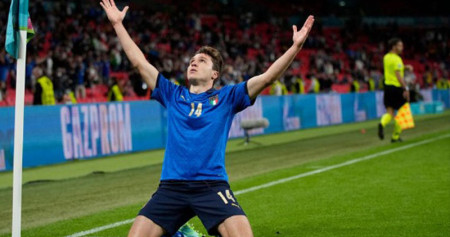 Ujung tombak Italia Federico Chiesa/UEFA.com