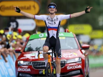 Pebalap Slovenia Matej Mohoric Juara Etape 7 Tour de France