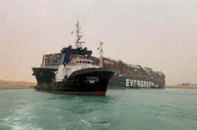 Berbulan-Bulan Ditahan Otoritas Suez, Kapal Tanker…
