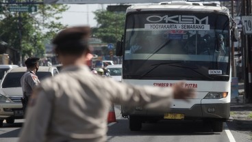 PPKM Darurat, Biaya Operasional Sopir Truk Membengkak