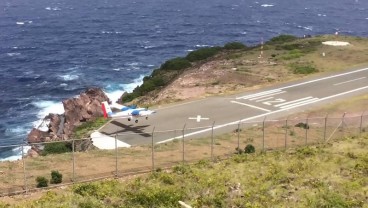 Wow, Ini 5 Bandara Terkecil di Dunia