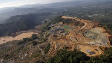 Target Penjualan Komatsu Dikerek, Saham UNTR Mampu ke Rp27.000?