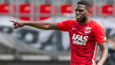 AZ Alkmaar Permanenkan Bek Timnas Belanda Bruno Martins Indi