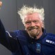 Miliarder Richard Branson Sukses Terbang ke Luar Angkasa 
