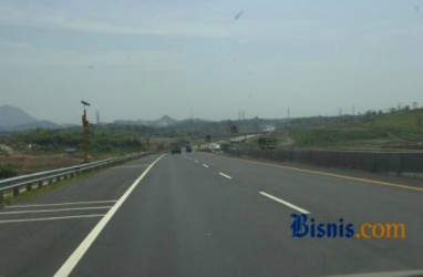 PPKM Darurat Bikin Volume Kendaraan di Jalan Tol dan Non-Tol Anjlok