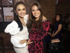 Krisdayanti Saksikan Pemakaman Ayahanda Secara Online
