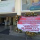 Wali Kota Surabaya Kirim Karangan Bunga ke Rumah Sakit dan Puskesmas
