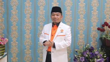 Izinkan Rektor UI Rangkap Jabatan, Politisi PKS: Jokowi Tantang Kritikan Publik