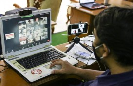 Kemendikbudristek Anggarkan Beli Laptop Buatan Lokal Rp1,3 Triliun