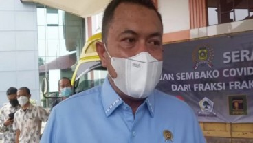 Anggota DPRD Bogor Relakan Anggaran Kunjungan Kerja untuk Bansos Covid-19