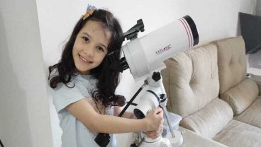 Keren, Anak 7 Tahun Ini Jadi Astronom Termuda di Dunia