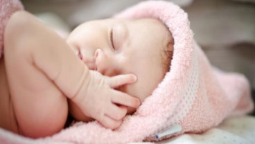 Mitos vs Fakta Sleep Training untuk Anak