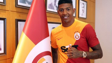 Bek Timnas Belanda Patrick van Aanholt Perkuat Galatasaray