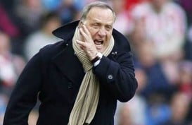 Pelatih Senior Dick Advocaat Tangani Irak Menuju Piala Dunia