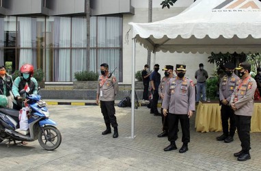 Alumni Akpol 91 Gandeng Jakarta Garden City Bagikan Paket Sembako Online