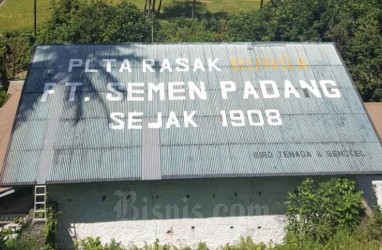 Potensi Besar, ESDM Minta PLN Terus Kembangkan PLTS Terapung 