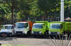 Bantu Penanganan Sampah di Purwakarta, SPV Sumbang Dump Truk 